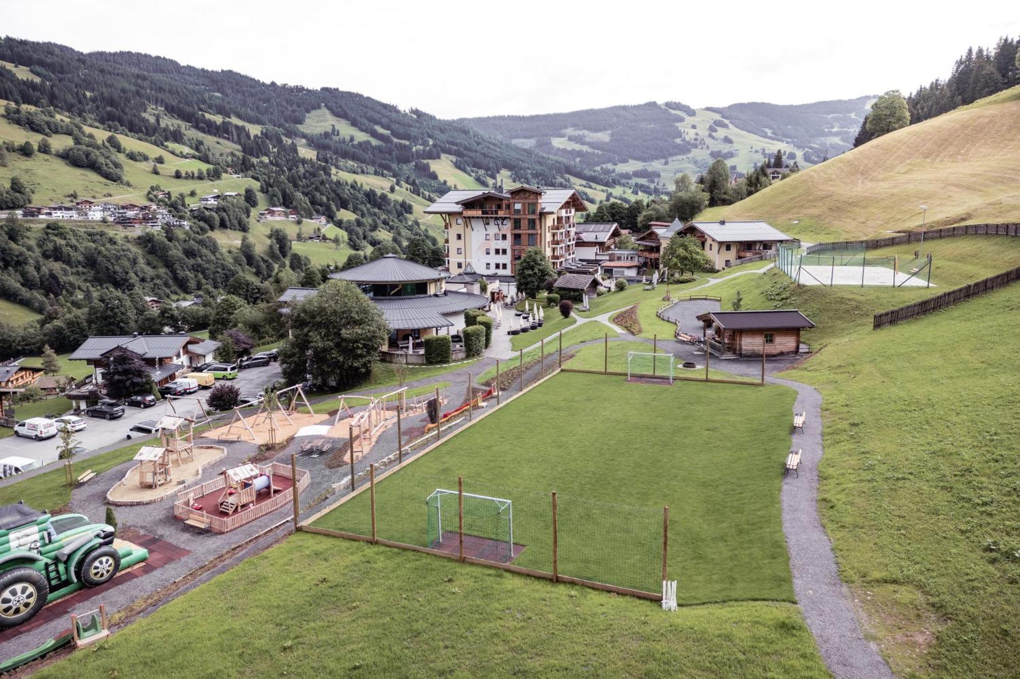 Familienresort Ellmauhof Saalbach-Hinterglemm Kültér fotó
